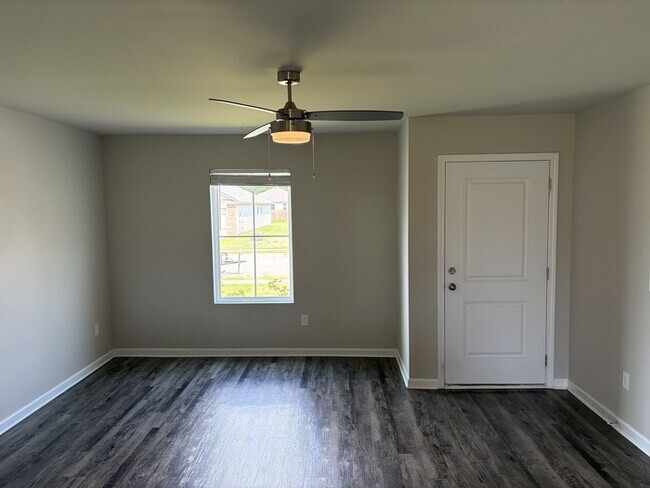 Foto del edificio - 3 Bed / 2 Bath Rental House in Decatur, AL 35603