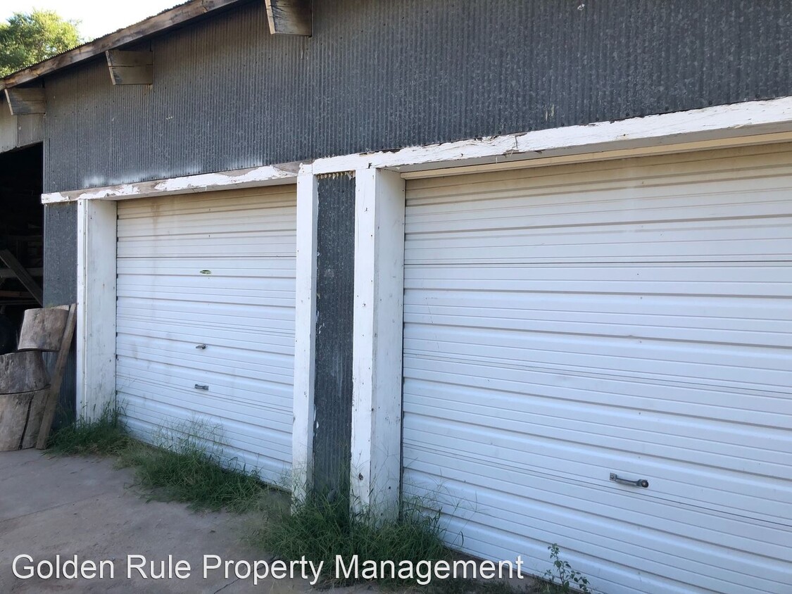 Foto del edificio - 4 br, 2 bath House - 213 W K96 HWY