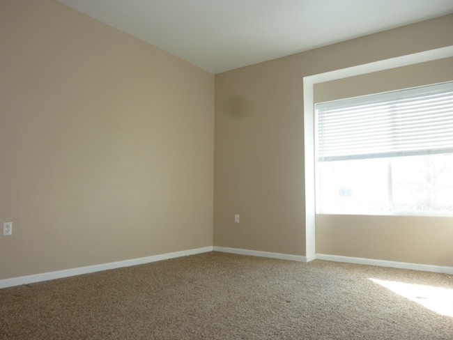 Building Photo - 4545 Wheaton Dr