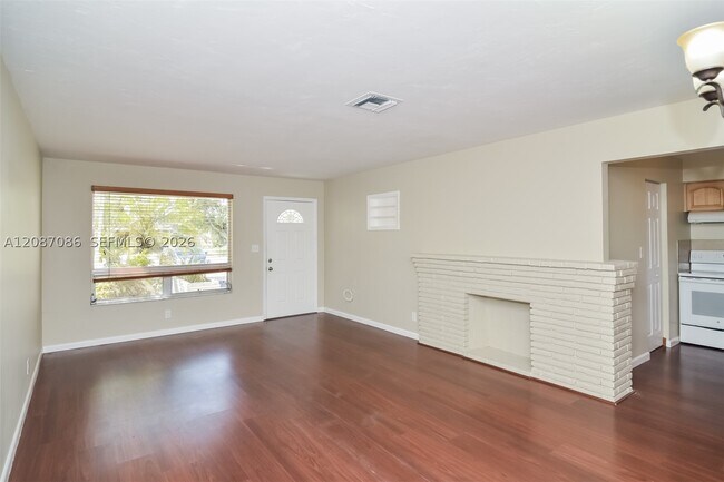 Foto del edificio - 3141 SW 17th St