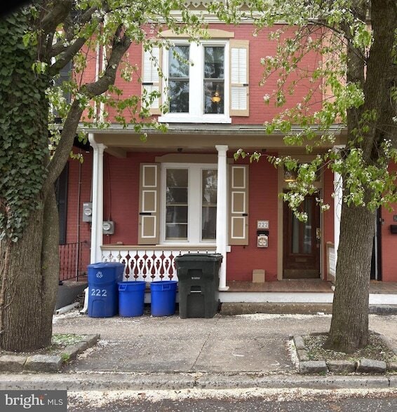 Photo - 222 W Union St Townhome