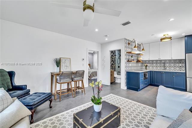 Foto del edificio - 2801 SW 64th Ave