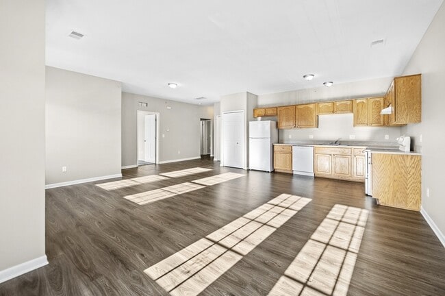 Building Photo - 14100 Webster Dr