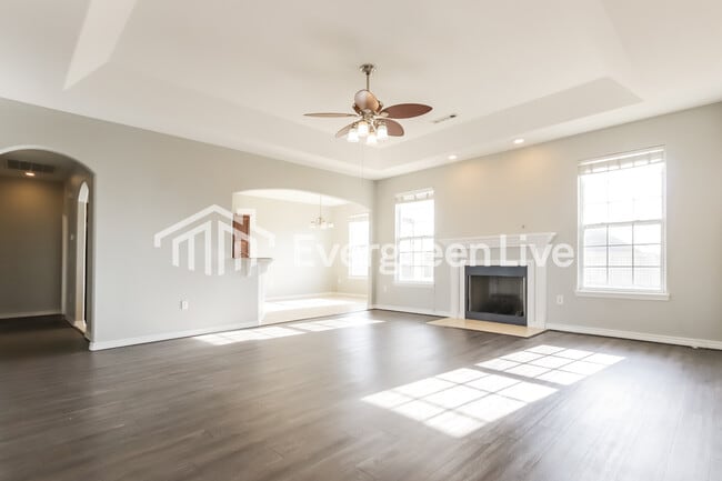 Building Photo - 4303 SW Brownstone Ave