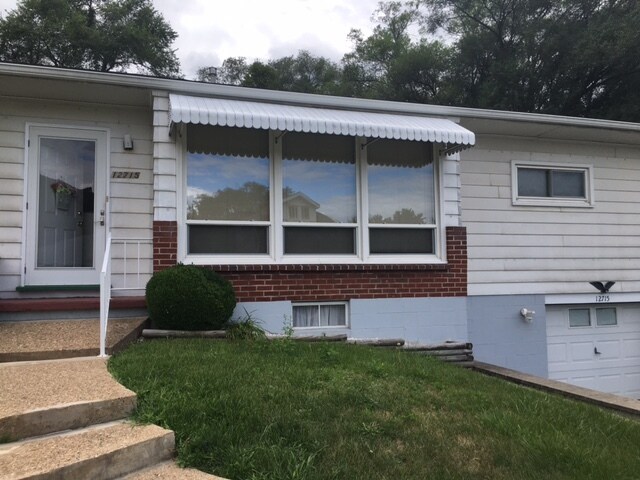 Primary Photo - 12715 Bowling St