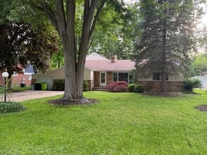 Building Photo - 39675 Memory Ln