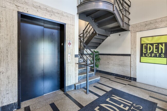 Foto del edificio - 1720 Chouteau Ave