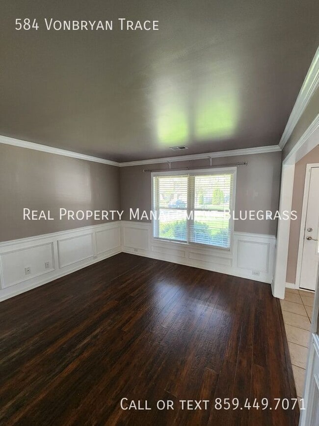 Photo - 584 Vonbryan Trace House