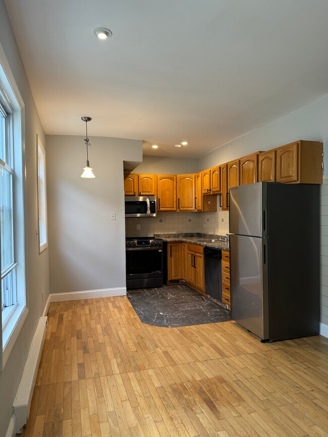 Photo - 5 Sutton St Apartment