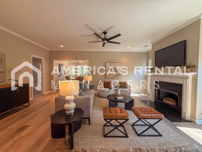 Foto del edificio - 825 Greystone Highlands Dr