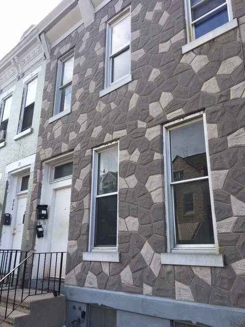 Primary Photo - 822 N 10th St
