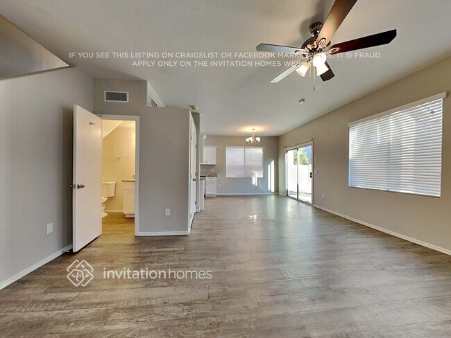 Foto del edificio - 3933 W Irwin Ave