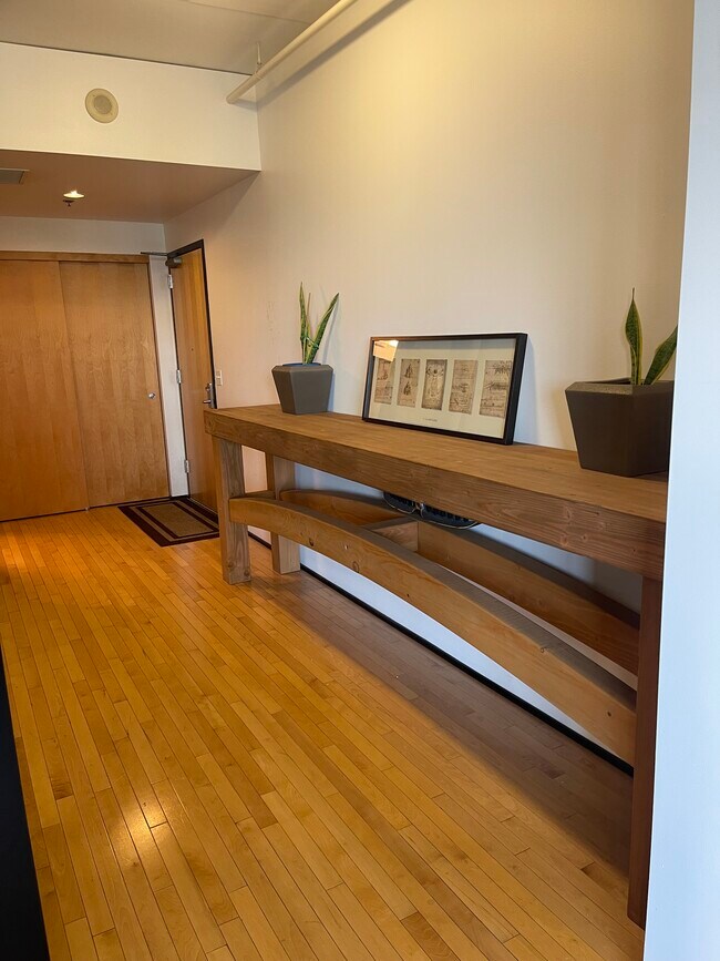 Foto del edificio - 333 NW 9th Ave