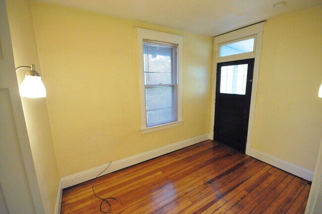 Foto del edificio - 2074-2078 Summit Street