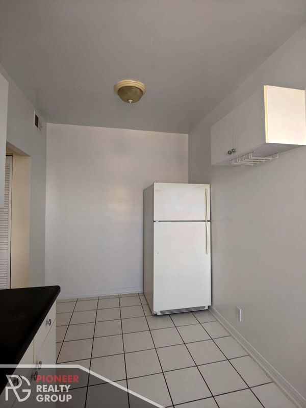 Foto del edificio - 3042 N Whipple St