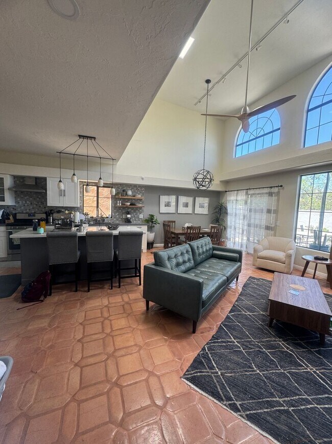 Building Photo - 4300 N Rillito Creek Pl