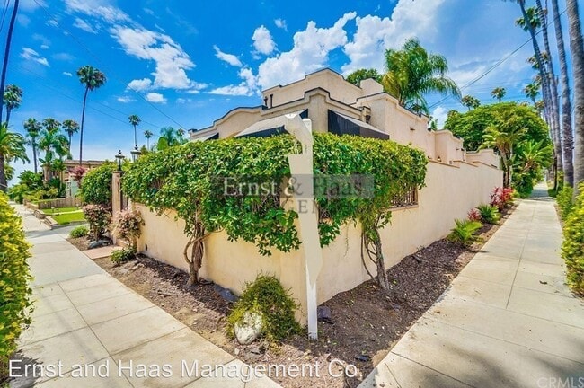 Building Photo - 3 br, 1.5 bath House - 227 Ximeno Ave