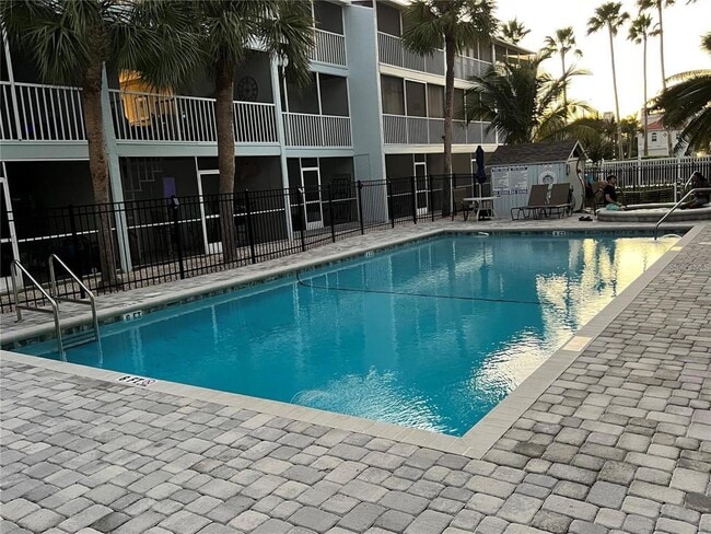Building Photo - 751 Pinellas Bayway S