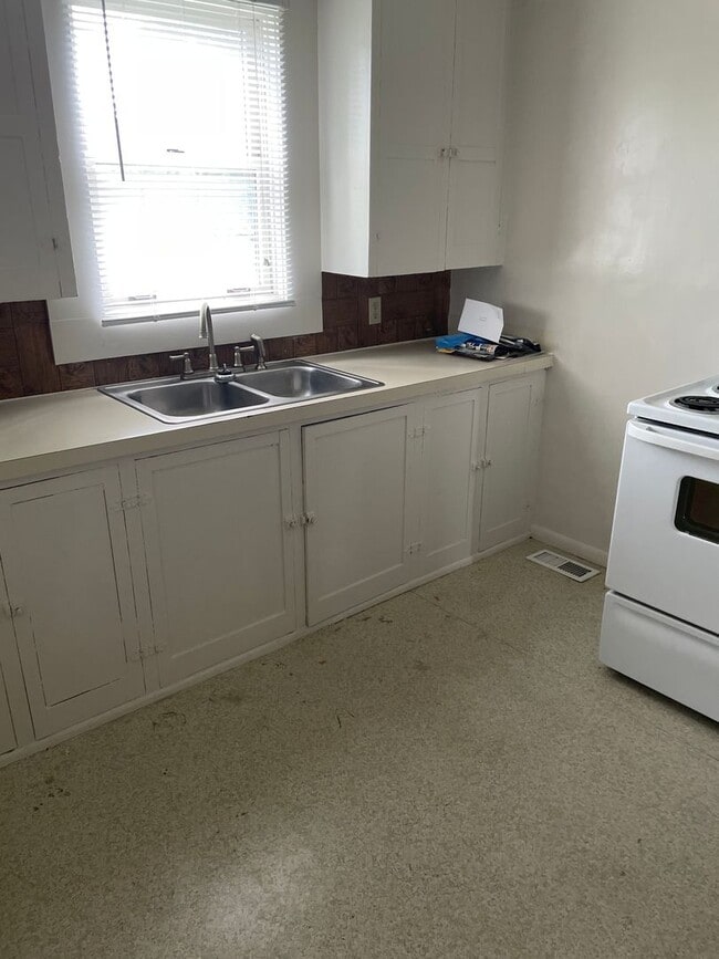 Foto del edificio - Sweet little Bungalow Near Old Town!