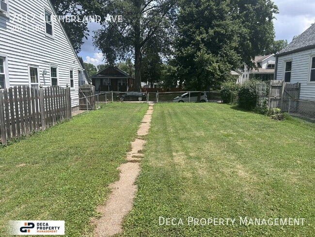 Building Photo - 7012 Sutherland Ave