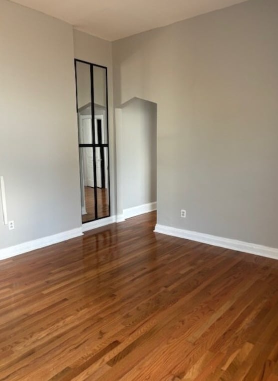 Living room - 1612 N Cleveland Ave
