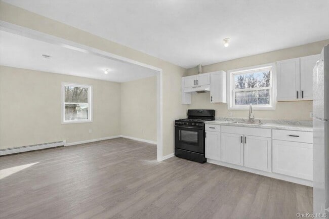 Building Photo - 149 Lewis Ln