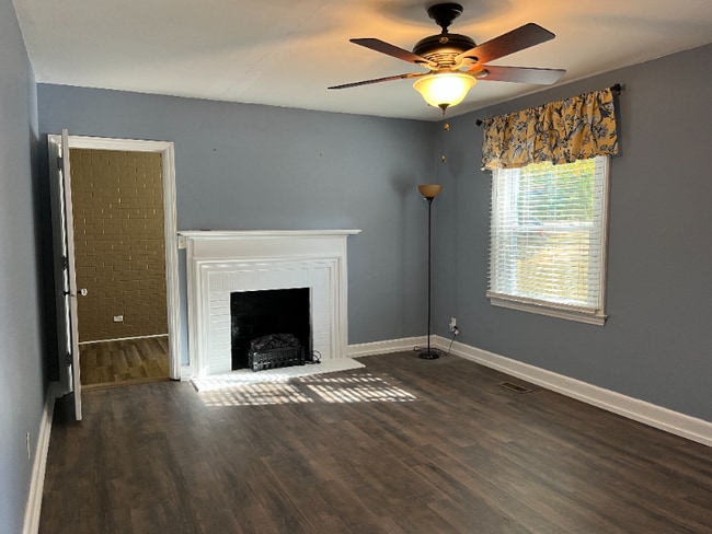 Building Photo - 3089 Highpoint Dr