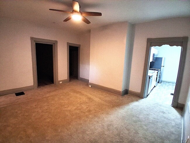 Building Photo - 4923 Marion Ave