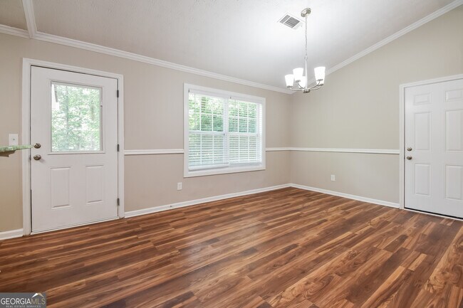 Foto del edificio - 1006 Timbervale Ln