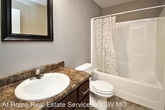 Building Photo - 3 br, 2 bath House - 1375 Marseilles Ave