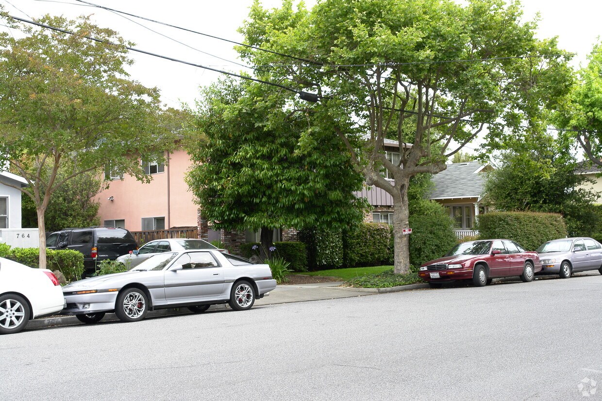 752 Live Oak Ave, Menlo Park, CA 94025 752 Live Oak Ave Menlo Park