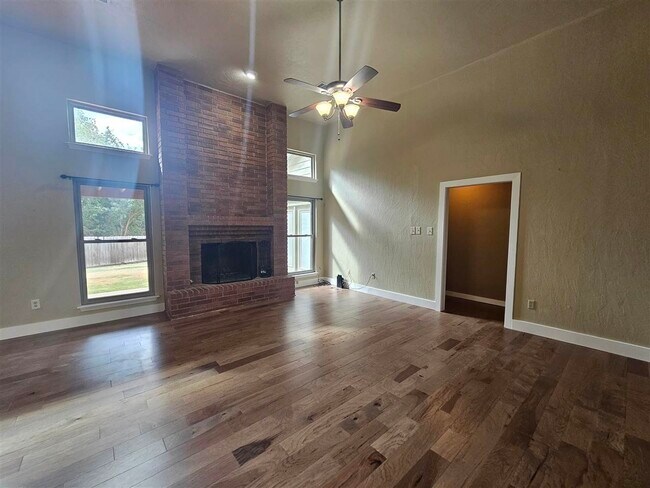 Foto del edificio - 2309 NE Turtle Creek Dr