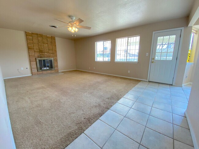 Foto del edificio - Northeast El Paso 3 bed with Refrig A/C
