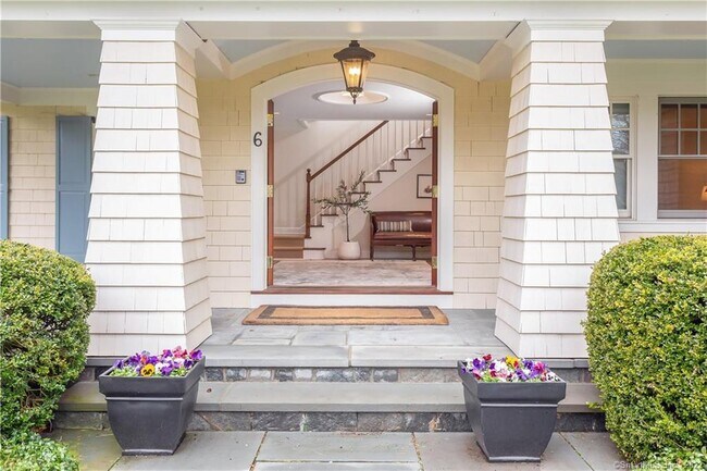 Foto del edificio - 6 Searles Rd