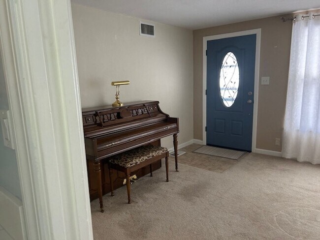 Foto del edificio - Charming Home Close to Downtown Carson