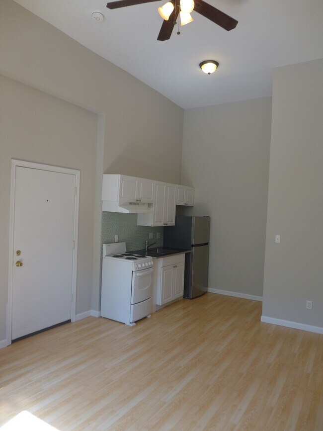 Foto del edificio - 1705 N Calvert St