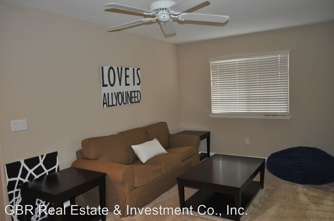 Building Photo - 4 br, 2 bath House - 17 Grand Canyon Court