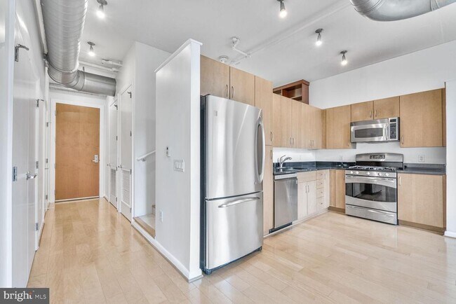 Foto del edificio - 811 4th St NW