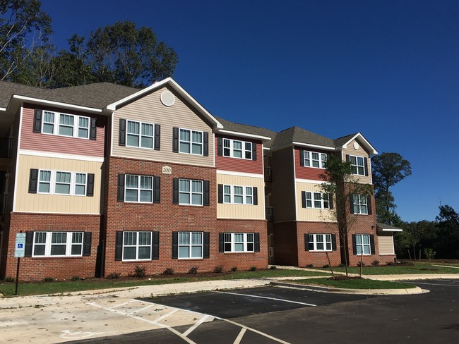 Smith Creek Apartments Apartments - Bermuda Run, NC | Apartments.com