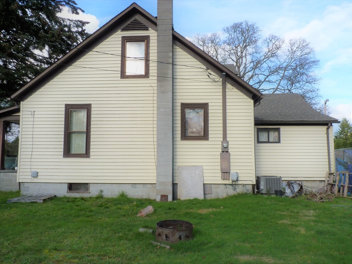House 1 - Woodbrook Dr SW (JBLM) Multi-Homes Property
