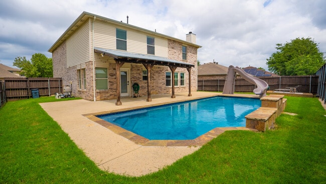 Building Photo - 809 Mockingbird Dr