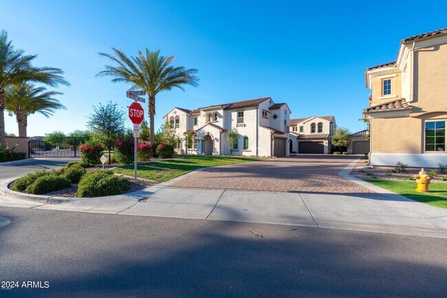 Foto del edificio - 4015 S Pecan Dr