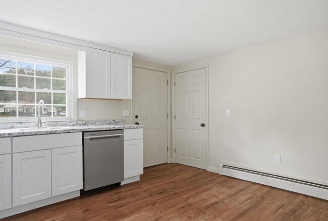 Foto del edificio - 289 Derry Rd