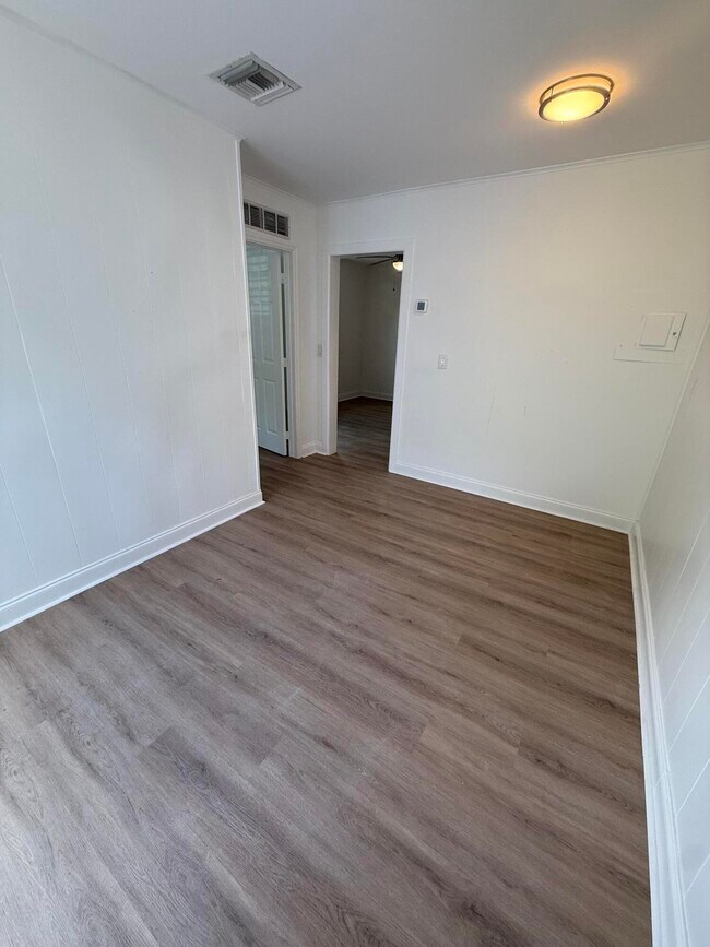 Foto del edificio - 5604 Garden Ave