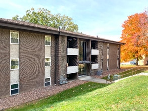 Building Photo - 3409 Sardis Rd