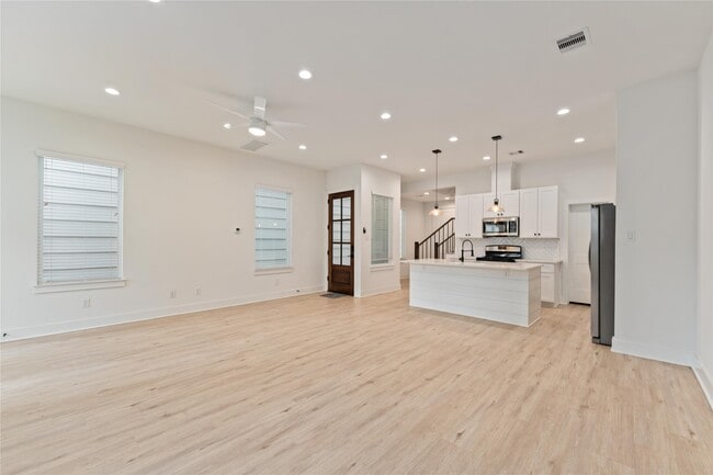 Building Photo - 4109 Hare St