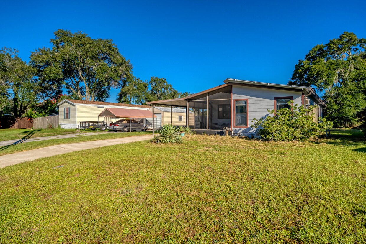 Primary Photo - 112 Vanguard Cir
