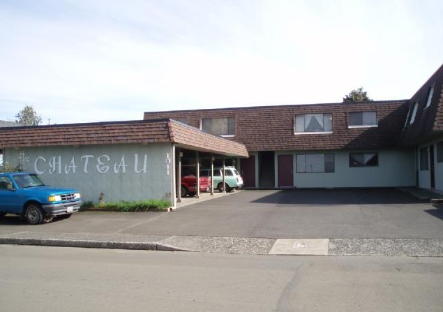 Primary Photo - 1041 Beach Dr