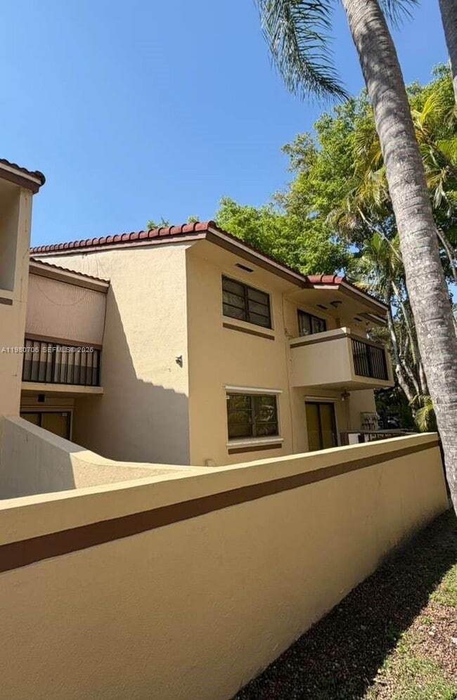 Building Photo - 6246 SW 136th Ct