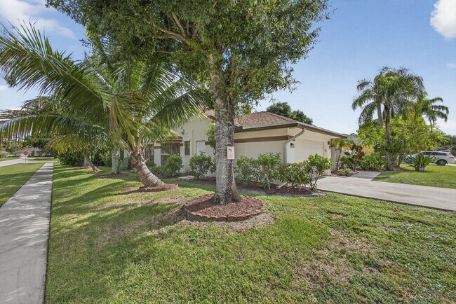 Building Photo - 798 Blueberry Dr